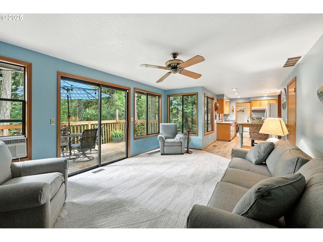 5450 Se PINE St, Hillsboro, OR 97123