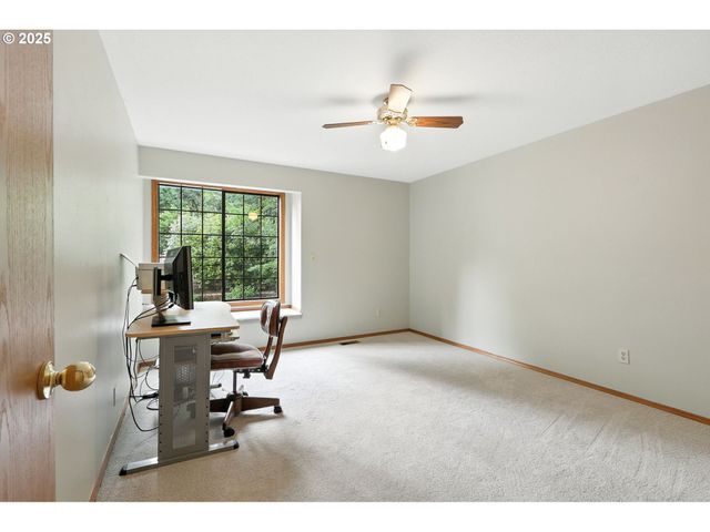 5450 Se PINE St, Hillsboro, OR 97123