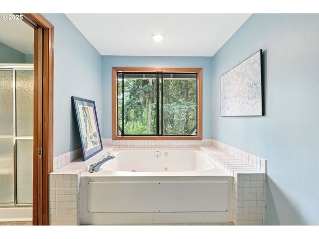 5450 Se PINE St, Hillsboro, OR 97123