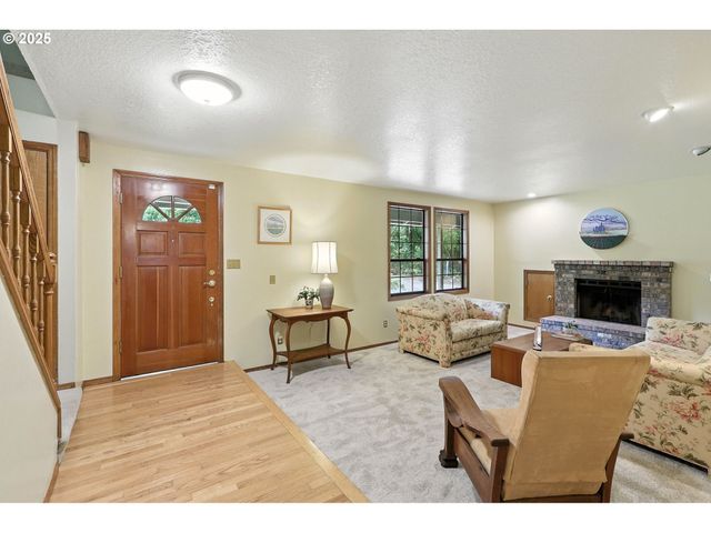 5450 Se PINE St, Hillsboro, OR 97123