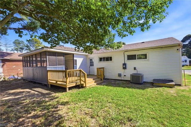 718 Marcus ST, Chesapeake, VA 23320