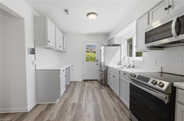 718 Marcus ST, Chesapeake, VA 23320