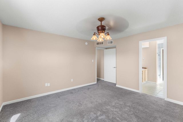 6031 Maddux Place NW, Albuquerque, NM 87114