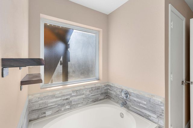 6031 Maddux Place NW, Albuquerque, NM 87114