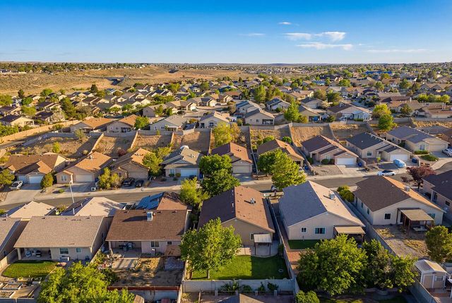 6031 Maddux Place NW, Albuquerque, NM 87114