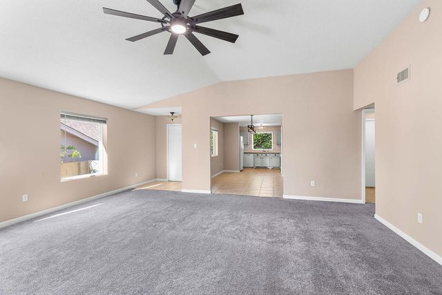 6031 Maddux Place NW, Albuquerque, NM 87114