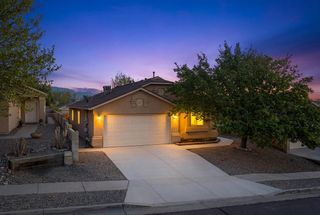 6031 Maddux Place NW, Albuquerque, NM 87114