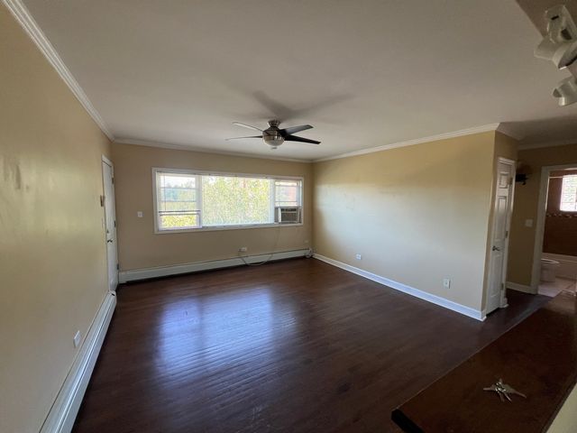 236 W Johnson Street 2W, Palatine, IL 60067