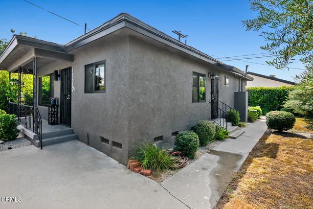 4136 Baywood Street, Los Angeles, CA 90039
