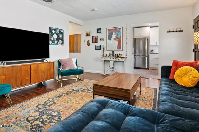 4136 Baywood Street, Los Angeles, CA 90039