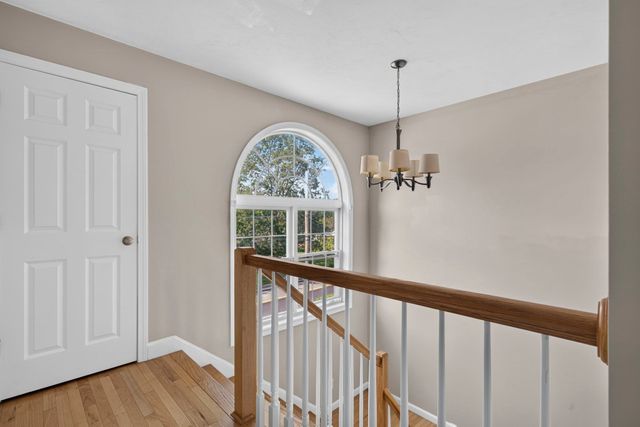 103 Commonwealth Ave, Worcester, MA 01604