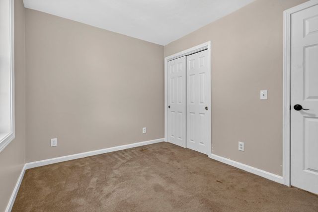 103 Commonwealth Ave, Worcester, MA 01604