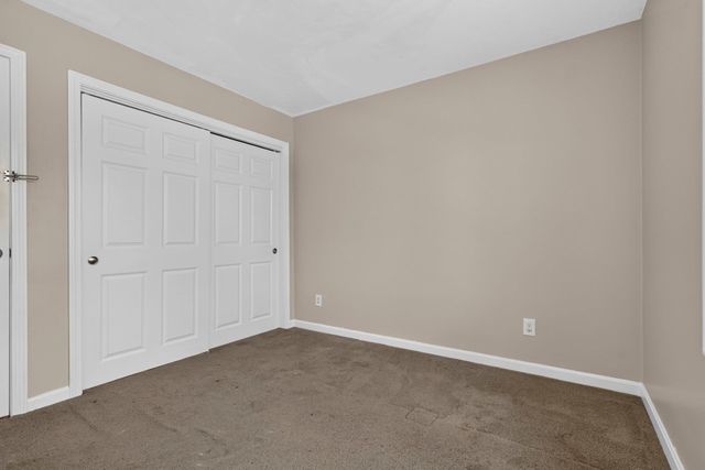 103 Commonwealth Ave, Worcester, MA 01604