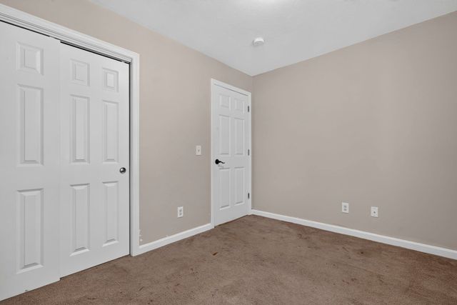 103 Commonwealth Ave, Worcester, MA 01604