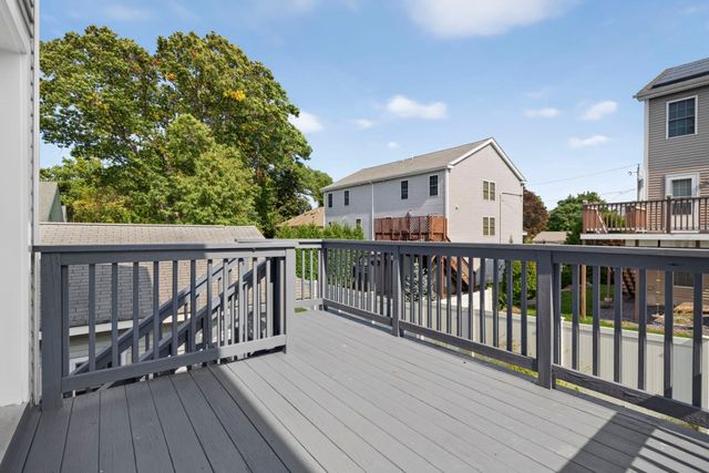 103 Commonwealth Ave, Worcester, MA 01604