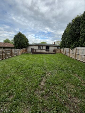 1046 Wilshire Drive, Youngstown, OH 44511