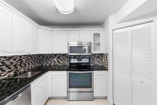 9273 Collins Avenue 408, Surfside, FL 33154