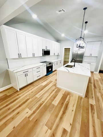 4 Tulsa Drive, Monkey Island, OK 74331