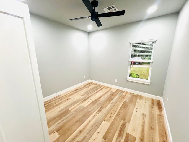 4 Tulsa Drive, Monkey Island, OK 74331