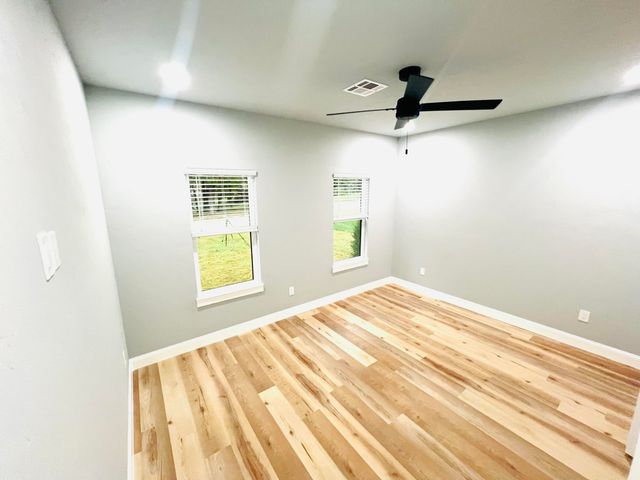 4 Tulsa Drive, Monkey Island, OK 74331