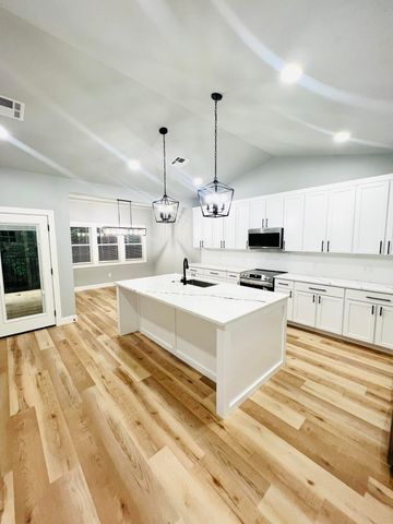 4 Tulsa Drive, Monkey Island, OK 74331