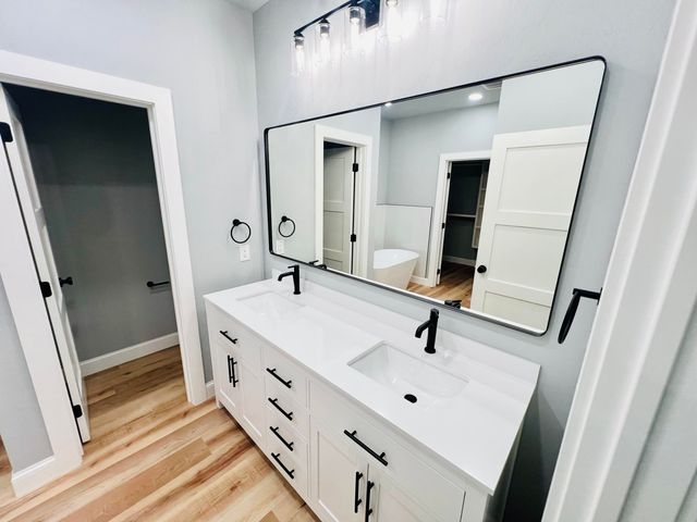 4 Tulsa Drive, Monkey Island, OK 74331