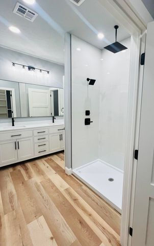 4 Tulsa Drive, Monkey Island, OK 74331