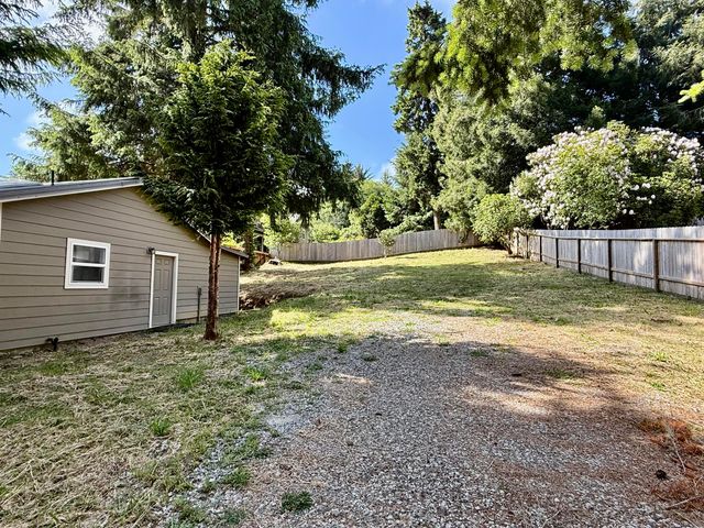 2616 Visser Court, Mckinleyville, CA 95519