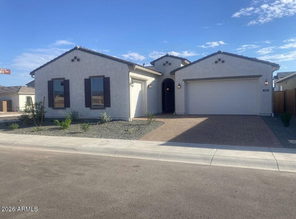 1751 E NADINE Way, Phoenix, AZ 85085 — exterior