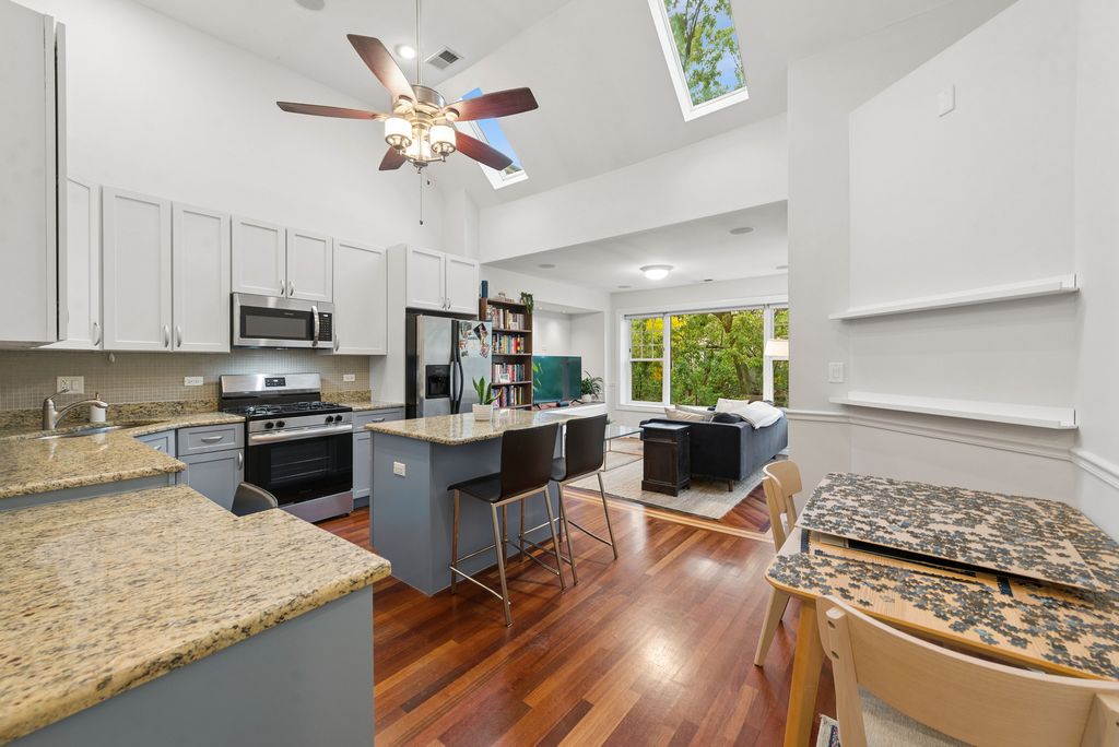 5121 N Kenmore Avenue 301, Chicago, IL 60640 — photo 3