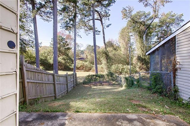 5740 Old Gordon Road, Mableton, GA 30126