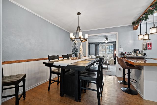 712 Lafayette Dr, Clairton, PA 15025