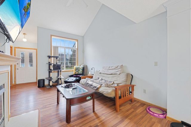 17700 41st Avenue N 78, Plymouth, MN 55446
