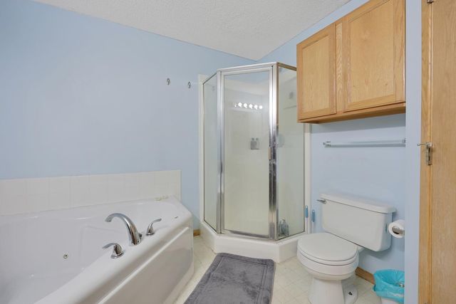 17700 41st Avenue N 78, Plymouth, MN 55446