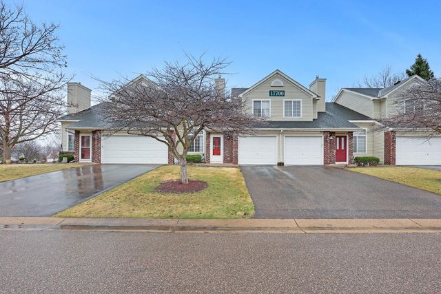 17700 41st Avenue N 78, Plymouth, MN 55446