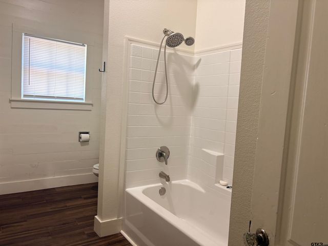 605 E CALVERT, Troup, TX 75789