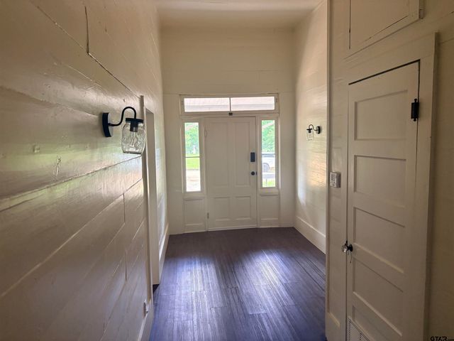 605 E CALVERT, Troup, TX 75789