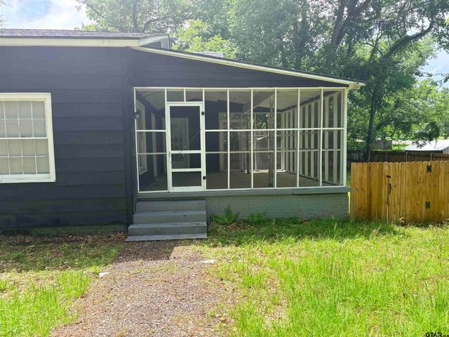 605 E CALVERT, Troup, TX 75789