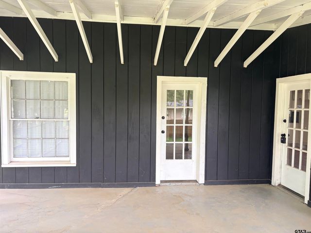 605 E CALVERT, Troup, TX 75789