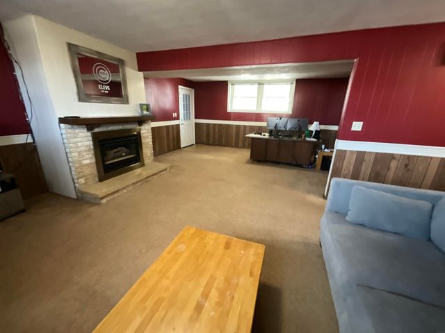 422 S 5 th Avenue, New Hampton, IA 50659