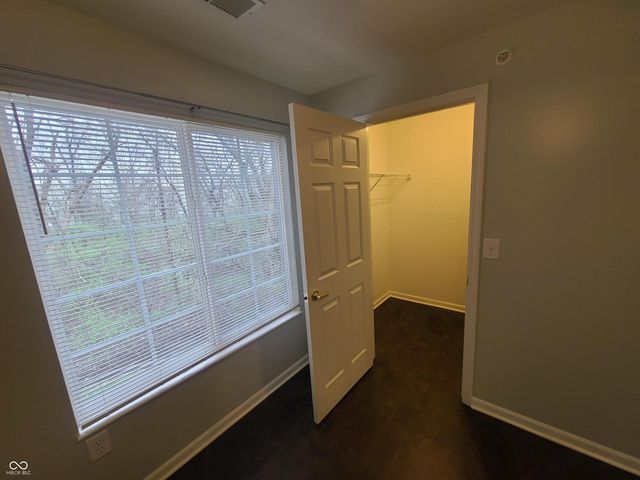 6525 Emerald Hill Court 208, Indianapolis, IN 46237