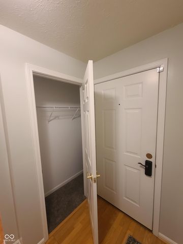 6525 Emerald Hill Court 208, Indianapolis, IN 46237