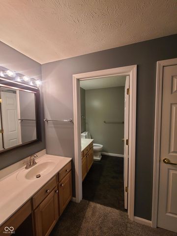 6525 Emerald Hill Court 208, Indianapolis, IN 46237