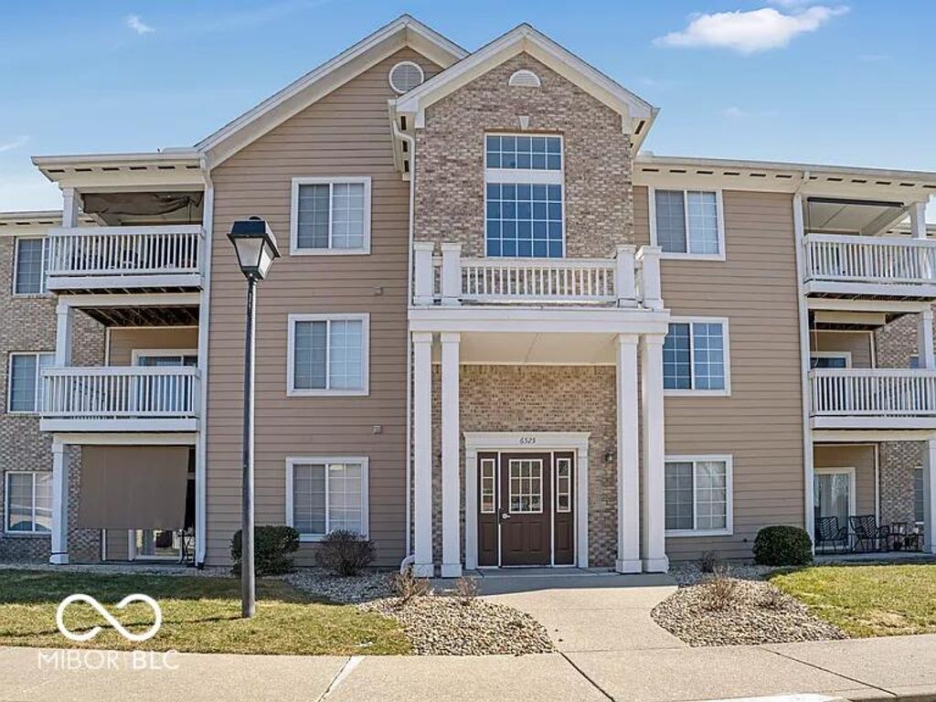 6525 Emerald Hill Court 208, Indianapolis, IN 46237