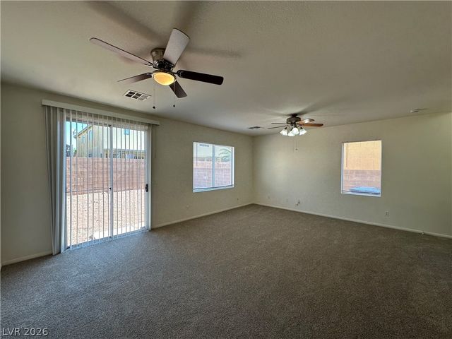 6386 Pronghorn Ridge Avenue, Las Vegas, NV 89122