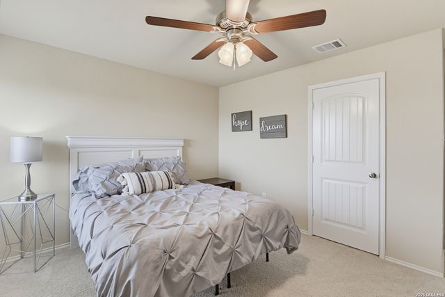 1524 BIRMINGHAM DR, Seguin, TX 78155