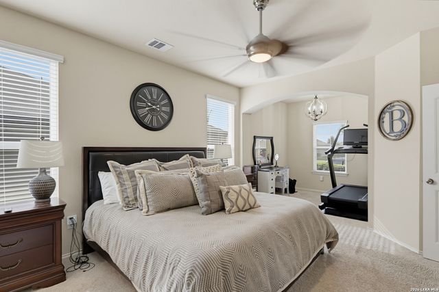 1524 BIRMINGHAM DR, Seguin, TX 78155