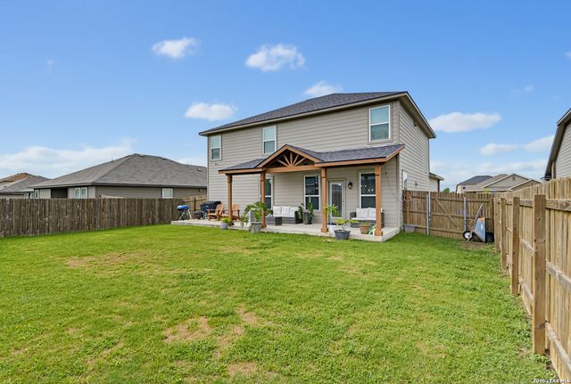 1524 BIRMINGHAM DR, Seguin, TX 78155