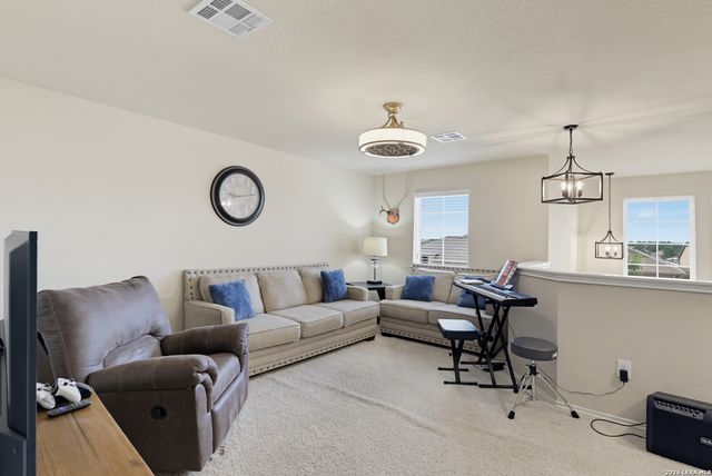 1524 BIRMINGHAM DR, Seguin, TX 78155