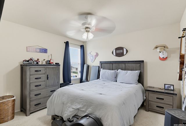 1524 BIRMINGHAM DR, Seguin, TX 78155